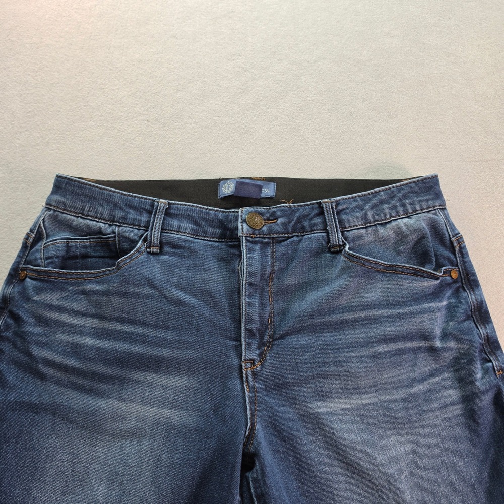 Democracy Absolution Straight Leg Cuffed Girlfriend Jeans Wash Stretch | 12 - Picture 3 of 8